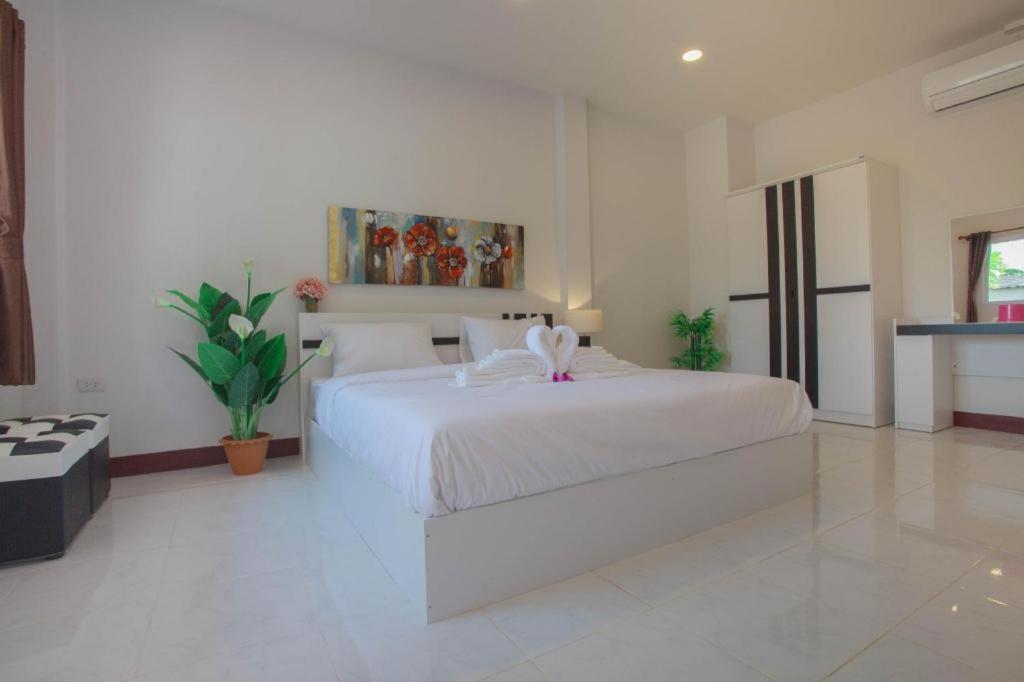 Pantip Boutique Hotel Lamphun Extérieur photo