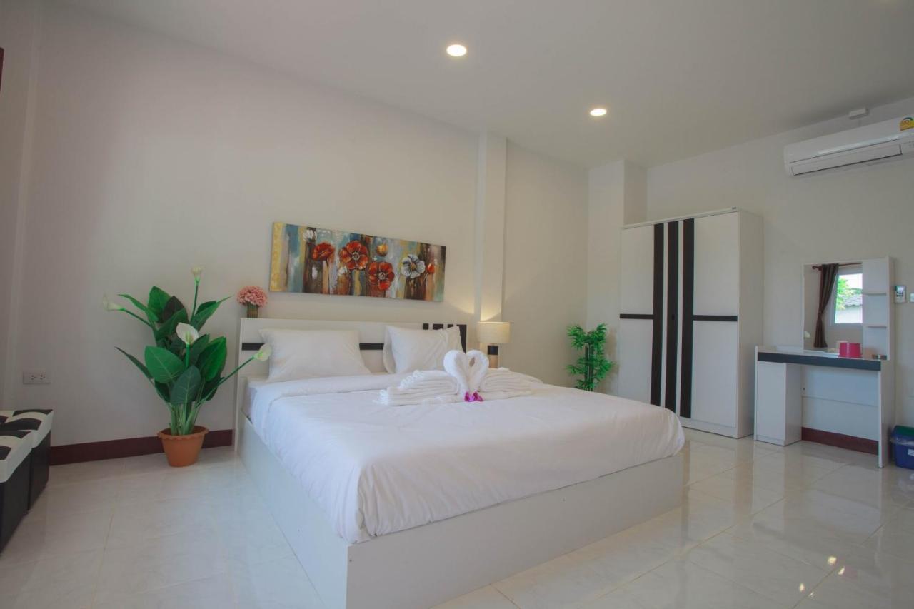 Pantip Boutique Hotel Lamphun Extérieur photo