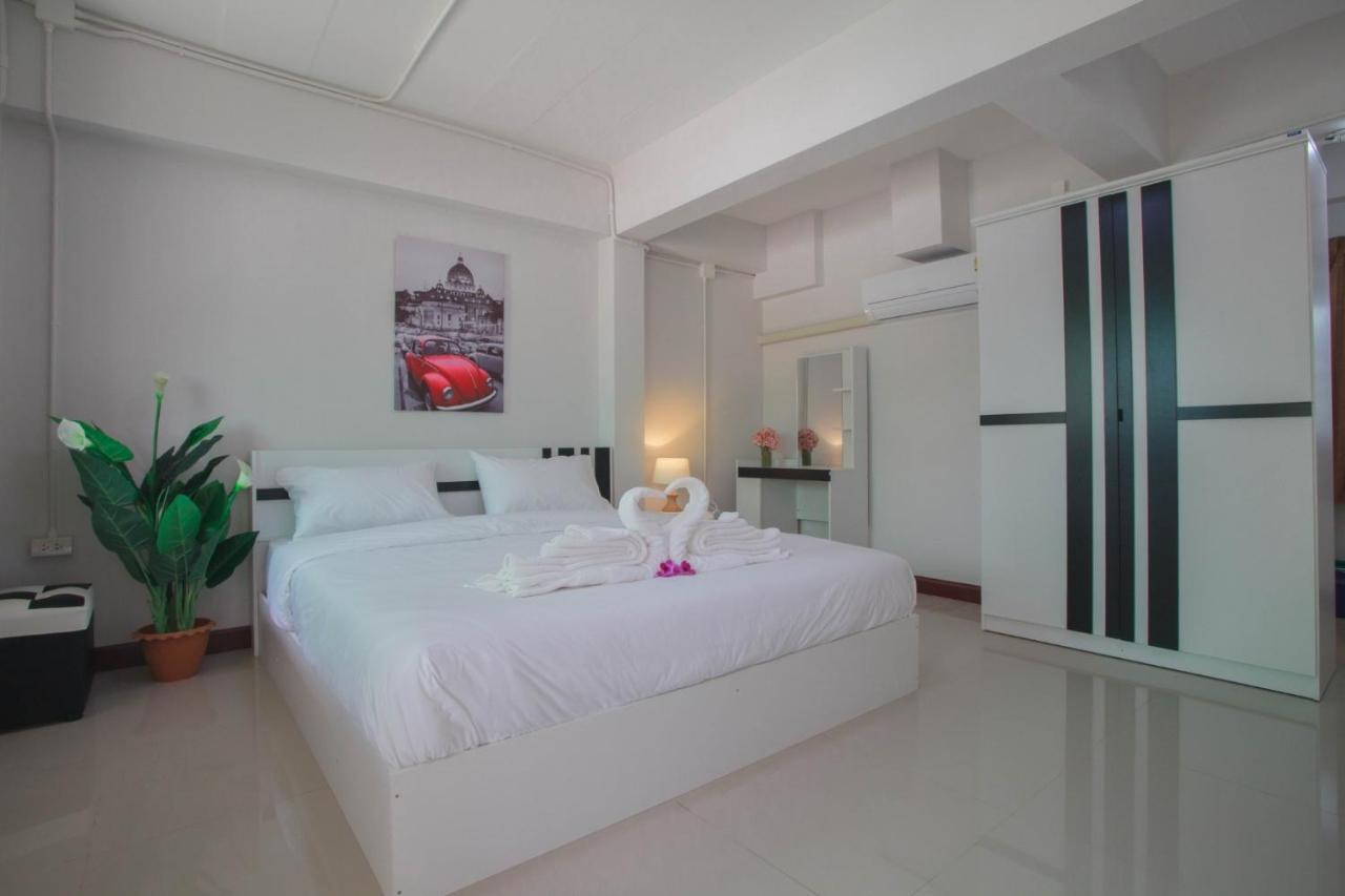 Pantip Boutique Hotel Lamphun Extérieur photo